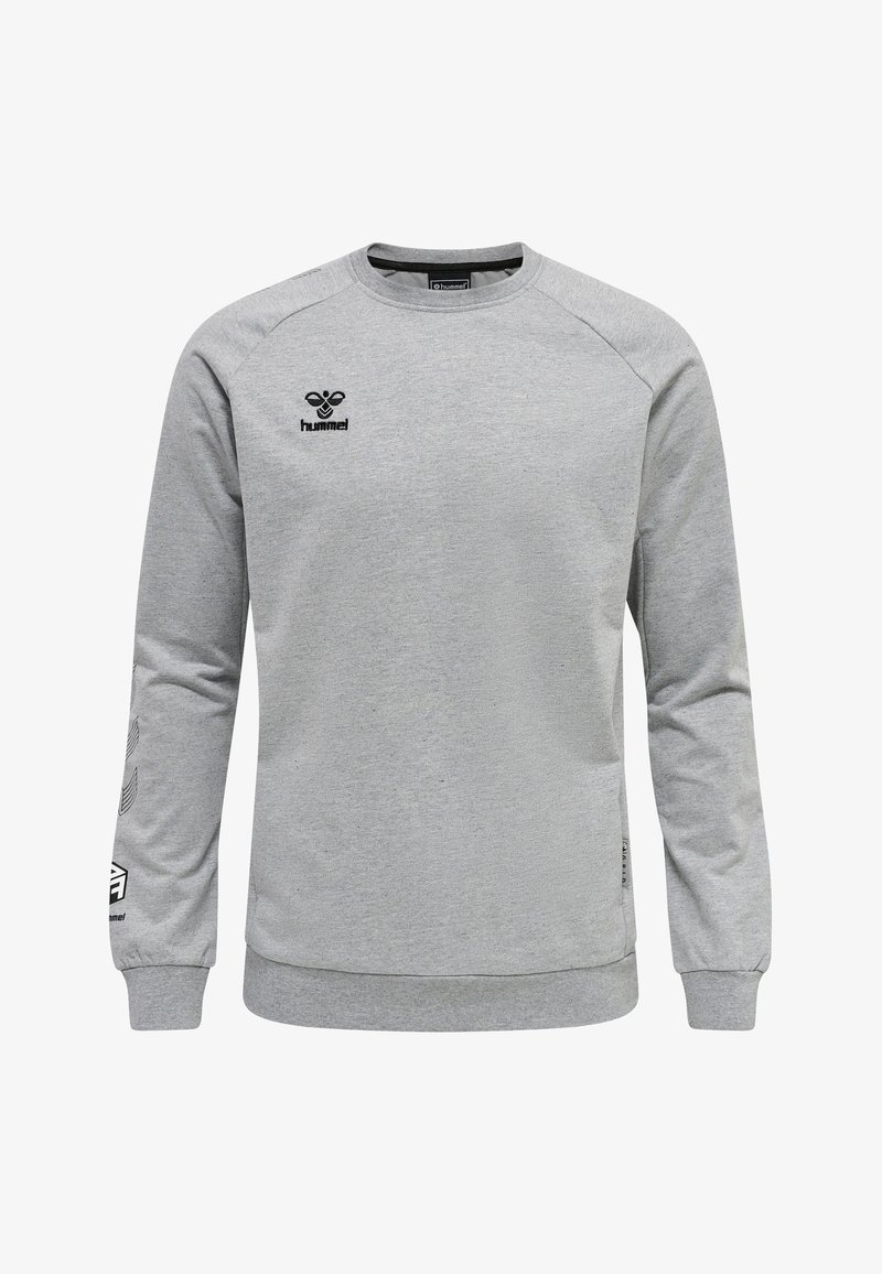 Felpa grigia con maniche lunghe, scollatura rotonda, polsini e orlo a costine. Presenta un logo nero sul petto e dettagli decorativi sulle maniche.