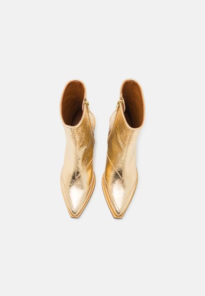 zadig et voltaire cara boots
