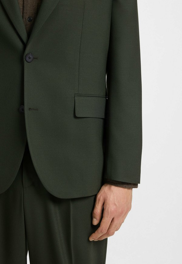 KARLO-FLIPS251X SET - Suit3