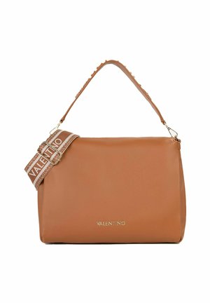 Braune Valentino-Ledertasche mit goldenem Logo, mit glatter Textur und zwei Trägern – einem aus einfachem Leder, einem aus gebrandetem Stoff mit goldenem Schnallenverschluss.