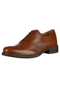 Chaussure de costume pour homme en cuir marron avec fermeture à lacets, détails type "wingtip" et semelle noire à talon bas.