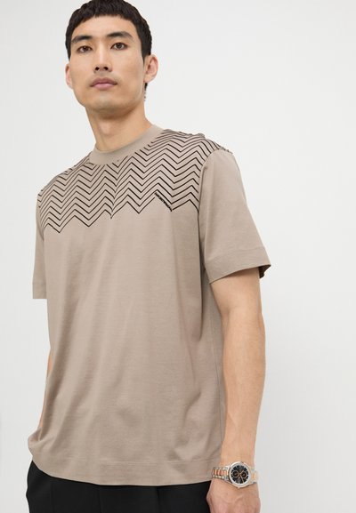 Emporio Armani - T-shirt z nadrukiem