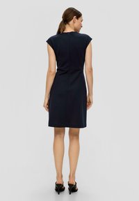 s.Oliver BLACK LABEL Robe pull - navy