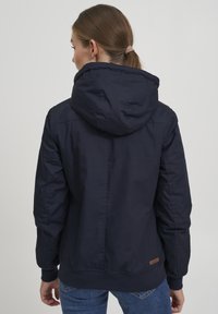 Thumbnail Image 3