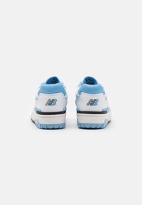 New Balance 550 UNISEX - Sapatilhas - white