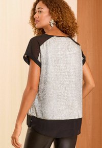 Love & Roses ROLL SLEEVE - REGULAR FIT - Palaidinė - silver