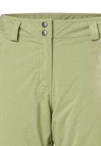 Lichtgroene broek met een gladde textuur, twee metalen knopen, riemlussen en een voorzak met stikdetails.