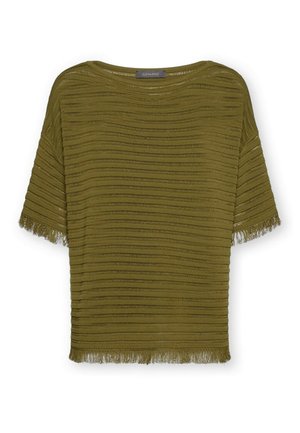 Top a maniche corte verde oliva in maglia con righe orizzontali traforate, bordi sfrangiati su maniche e orlo, scollo rotondo.