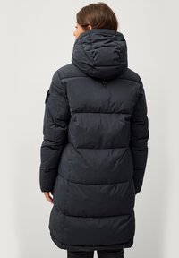 Áhkká Vinterfrakke - schwarz