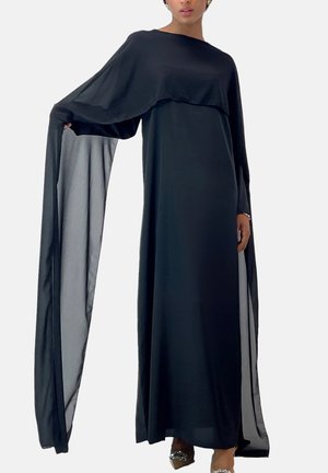 Zwarte maxi-jurk met gelaagde lange mouwen en een vloeiende silhouet. Gemaakt van lichtgewicht stof met een gladde textuur en zijsplitten.