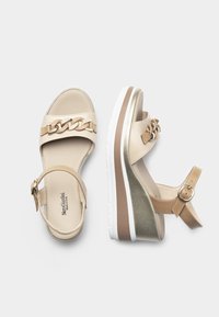 NeroGiardini Platform sandals - lino
