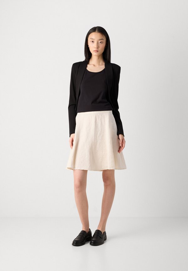 SHORT LENGTH FLARED HEMLINE CLEAN LOOK - A-line skirt - silky stone2
