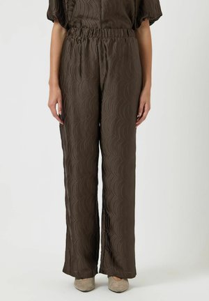 YAS LIMO HMW REGULAR - Pantalon classique - chocolate brown