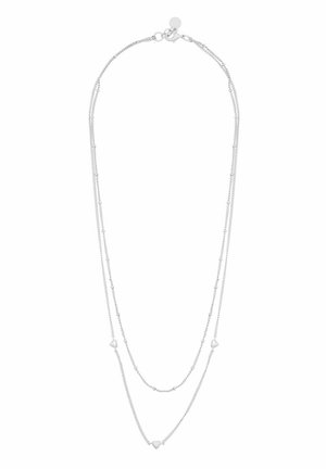 Silberne Halskette mit zwei übereinander liegenden Ketten. Verziert mit herzförmigen Akzenten und einem Karabinerverschluss. Glatte Textur, leichtes Design.
