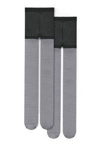 Dwie pary podkolanówek do ud z czarnymi górami i szarymi nogawkami, ułożone płasko na białym tle, pokazane obok siebie.