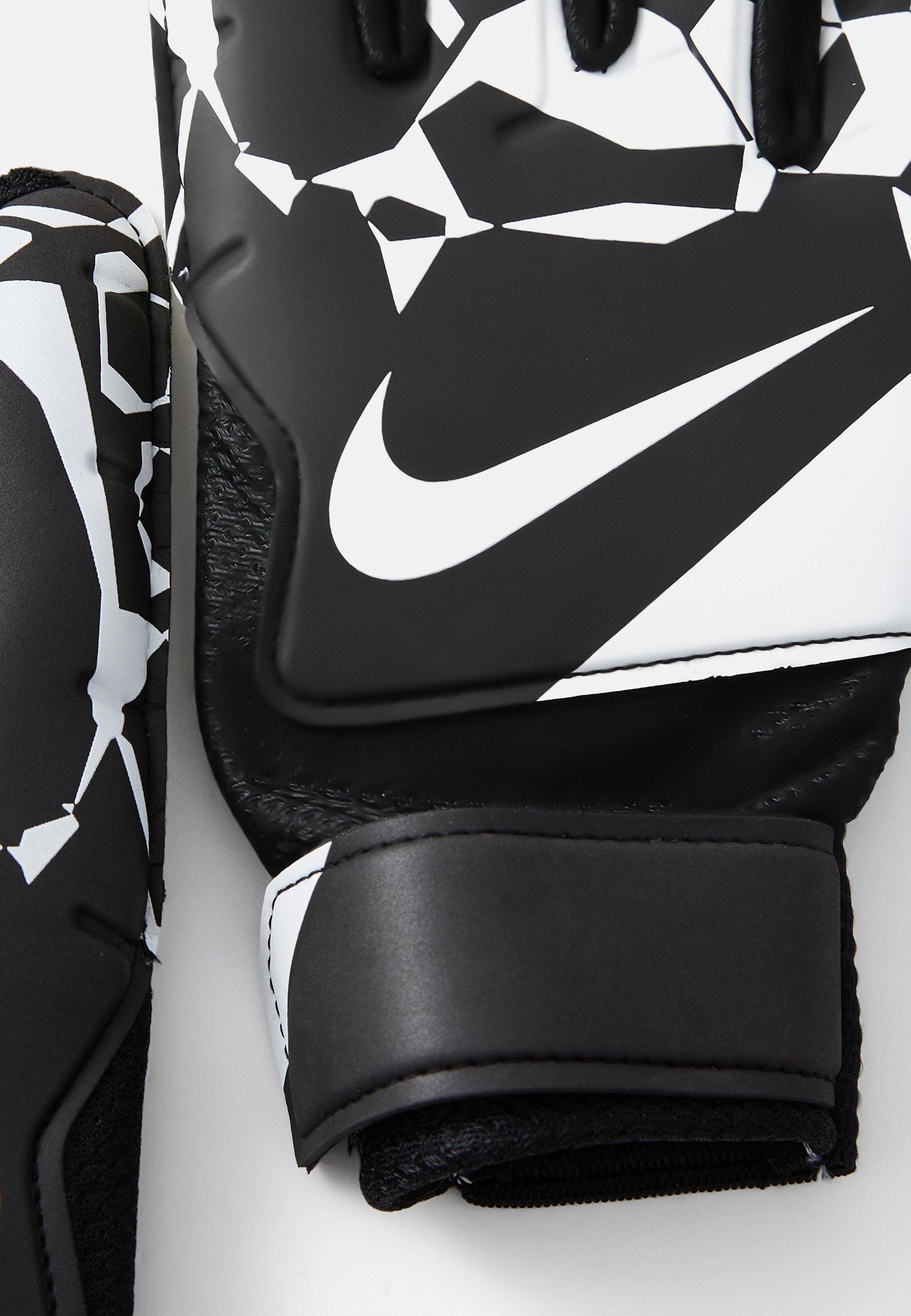 nike renegade training gloves