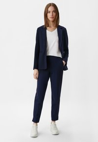 comma casual identity REGULAR - Jogginghose - tiefblau