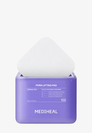 Paarse container van Mediheal PDRN Lifting Pads met één wit, driehoekig liftingpad dat gedeeltelijk is uitgetrokken.