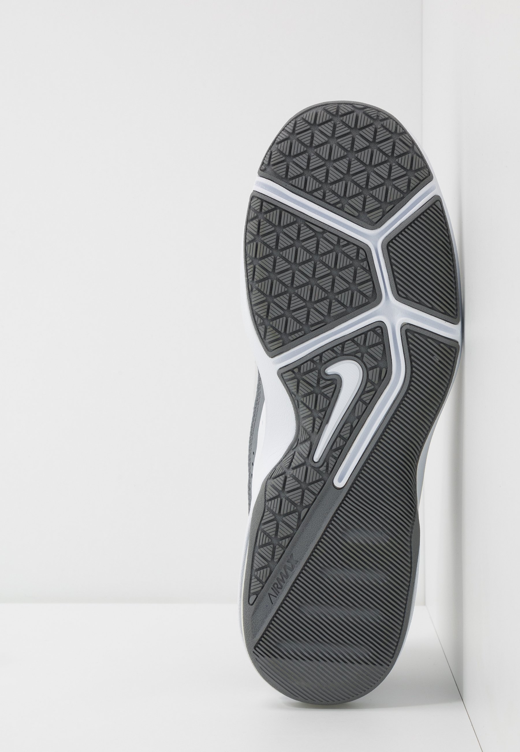Nike Performance AIR MAX ALPHA TRAINER 2 - Zapatillas de entrenamiento -  pure platinum/white/cool grey/gris - Zalando.es