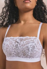Next Biustjė - white