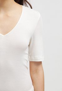 Hanro WOOLEN SILK  - Podkoszulki