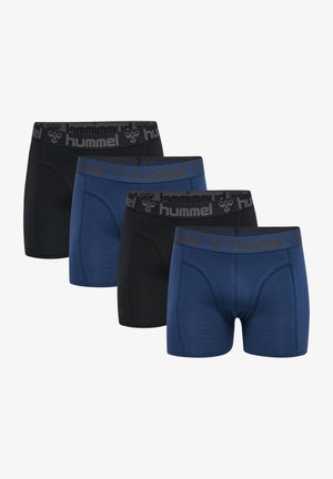 Quatre paires de boxers en noir et bleu. Fabriqués en tissu doux, avec des ceintures élastiques noires portant un logo. Texture lisse, design ajusté.