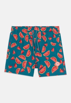 Bañador azul con estampado de rodajas de sandía roja, cintura ajustable con cordón y bolsillos laterales.