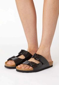 Palado KORFU - Mules - schwarz lack