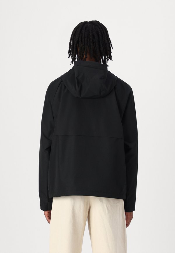 TECH HOODED - Light jacket2
