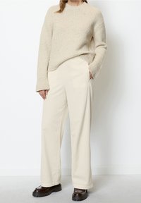 Marc O'Polo Svetr - off-white