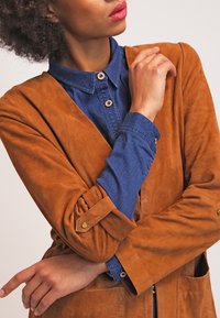 Esprit Collection Giacca di pelle - brown