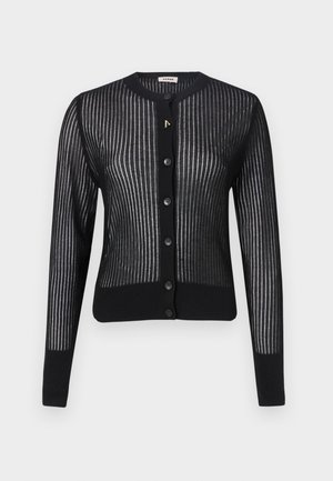 Czarny kardigan z prążkowanym wzorem, z okrągłym dekoltem, zapięciem na guziki i subtelną teksturą. Złoty detal przy guzikach.