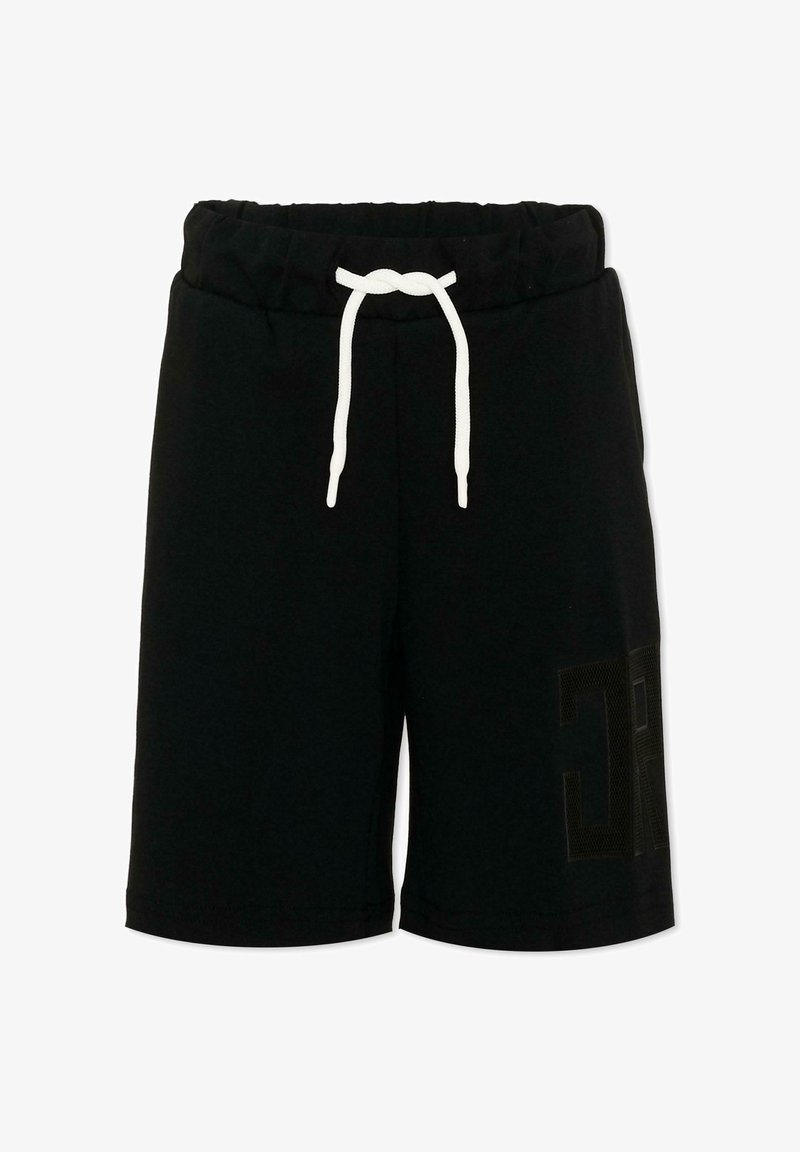Shorts noirs longueur genou avec taille élastique et cordon blanc, comportant des lettres texturées discrètes sur la jambe droite.