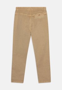 Hust & Claire TITAN TROUSERS - Chinos - sands