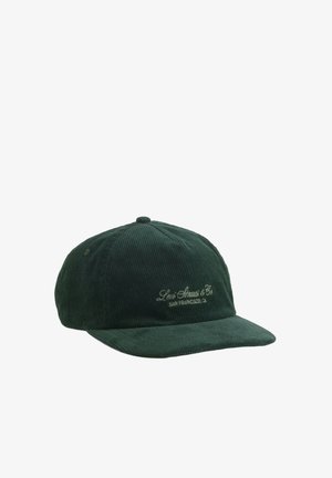 Gorra de béisbol de pana verde oscuro con ""Levi Strauss & Co San Francisco, CA"" bordado en el centro frontal.