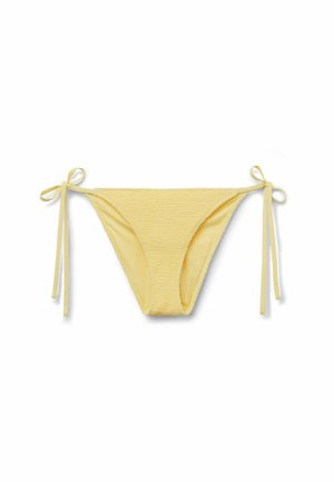 Gelber, strukturierter Bikini-Slip mit verstellbaren Seitenschnüren auf weißem Hintergrund.
