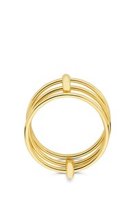 Gouden ring met meerdere in elkaar verweven banden, met gladde, ronde randen en een centrale platte accent voor extra detail.