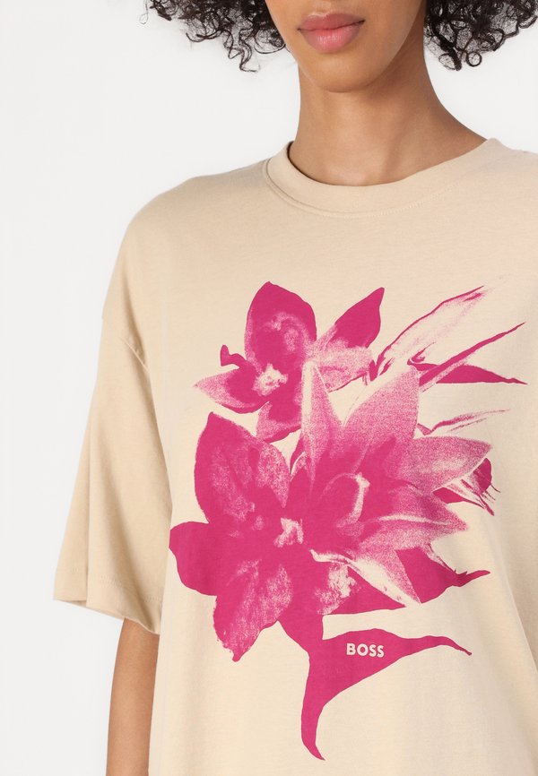 BOYFRIEND - Print T-shirt - open beige3