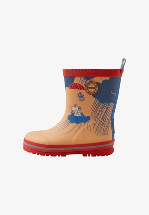 Botte de pluie beige pour enfant avec semelle et bordure rouges, motif de nuages bleus et de pluie, avec des personnages de dessin animé tenant un parapluie.