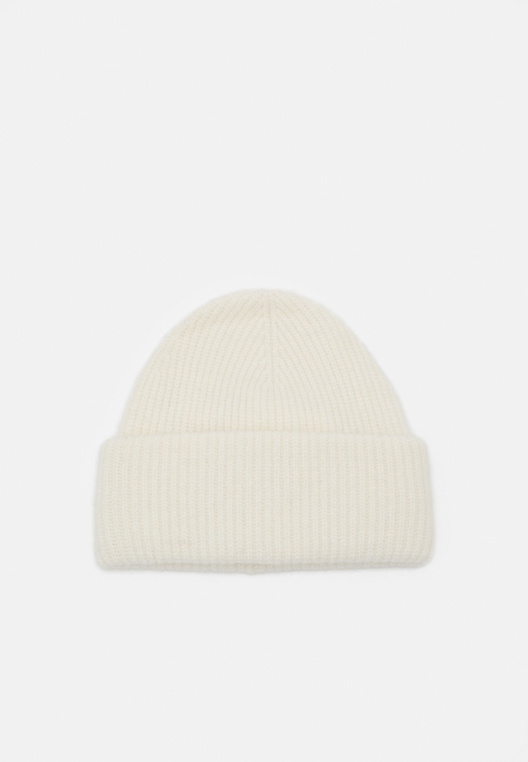 arket beanie