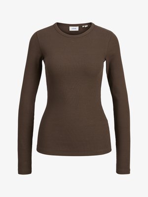 Braunes, geripptes, enganliegendes Langarmshirt mit rundem Ausschnitt, auf weißem Hintergrund dargestellt.