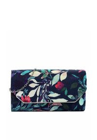 Kukkakuvioinen kirjekuorilaukku laivastonsinisellä pohjalla, jossa on hopeinen ketjuhihna ja teksturoitu kangas värikkäine lehti- ja kukkakuvioineen.