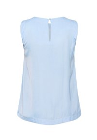 Haut sans manches bleu clair avec un décolleté arrondi et une ouverture en forme de trou de serrure à l'arrière, fabriqué à partir d'un tissu lisse avec une coupe décontractée.