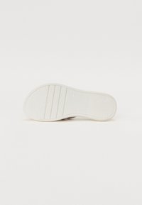 Thumbnail Image 5