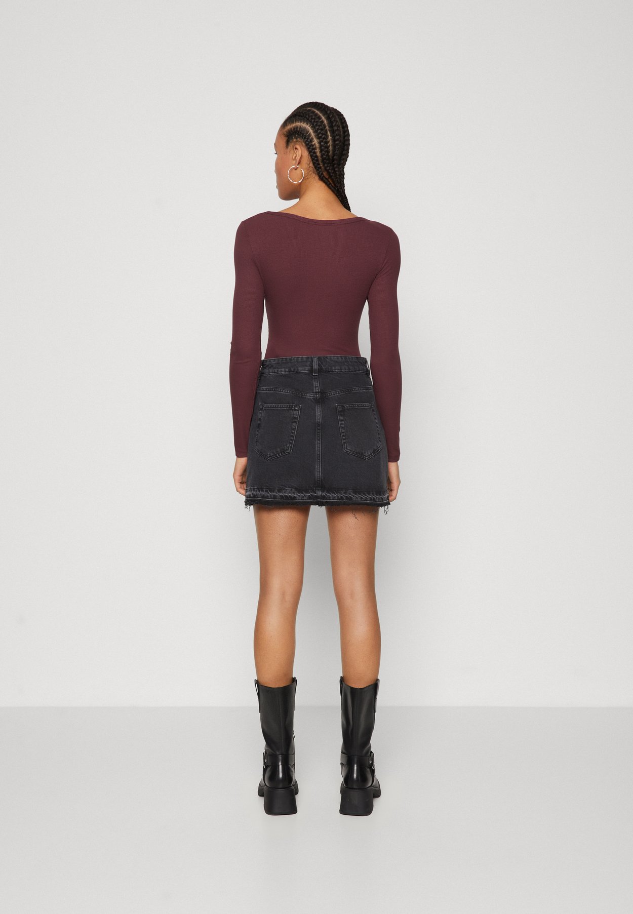 ONLNELIA SKIRT