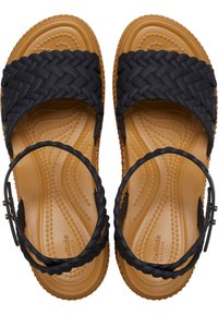 Crocs - Sandały na koturnie