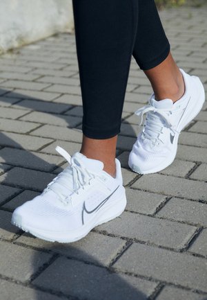 Hardloopschoenen voor op de weg - white