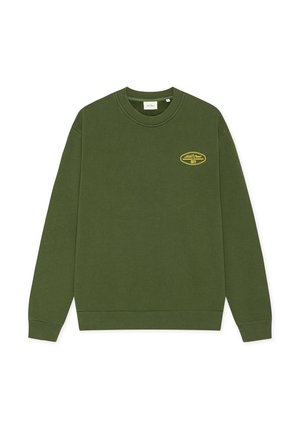 Sweat-shirt vert à manches longues avec col rond, poignets et ourlet côtelés, avec un petit logo ovale jaune sur la poitrine gauche.