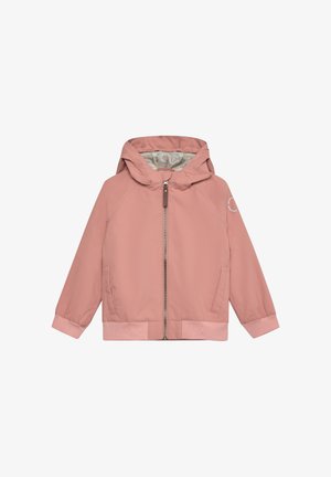 Pink hættejakke med lynlås foran, ribstrikkede manchetter, sidelommer og en glat tekstur. Har hvid logo detalje på ærmet.