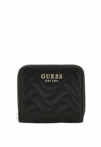 Musta tikattu lompakko, joka on valmistettu tekonahasta. Siinä on vetoketjukiinnitys ja kullanvärinen "GUESS EST 1981" -logo etupuolella. Pintastruktuurissa on aaltoileva kuvio.